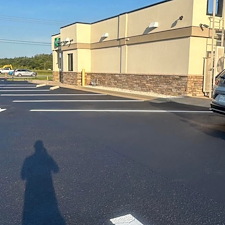 Asphalt-Sealcoating-Parking-Lot-Striping-in-Foley-AL 2