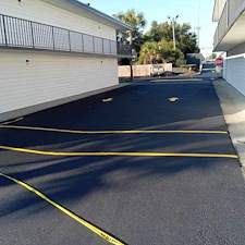 Asphalt-Sealcoating-Parking-Lot-Striping-in-Destin-FL 2