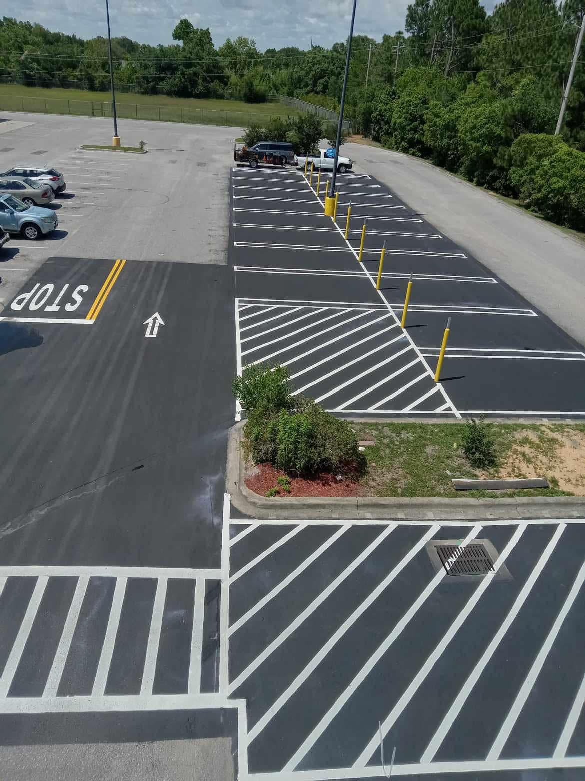 Asphalt Sealcoating & Parking Lot Striping in Navarre, FL