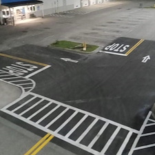 Asphalt-Sealcoating-Parking-Lot-Striping-in-Navarre-FL 0